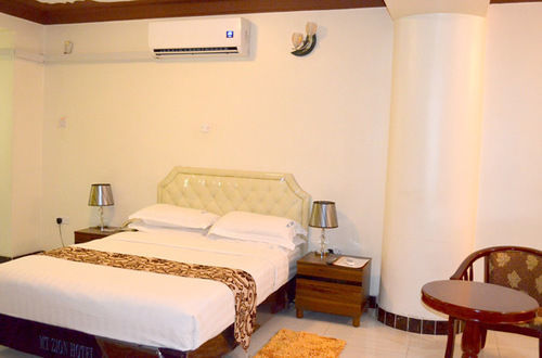 Mt. Zion Hotel Annex Kampala Exterior foto